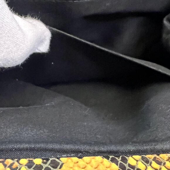 Balenciaga Python Effect Cloud Clutch With Extendable Strap - Picture 9 of 11